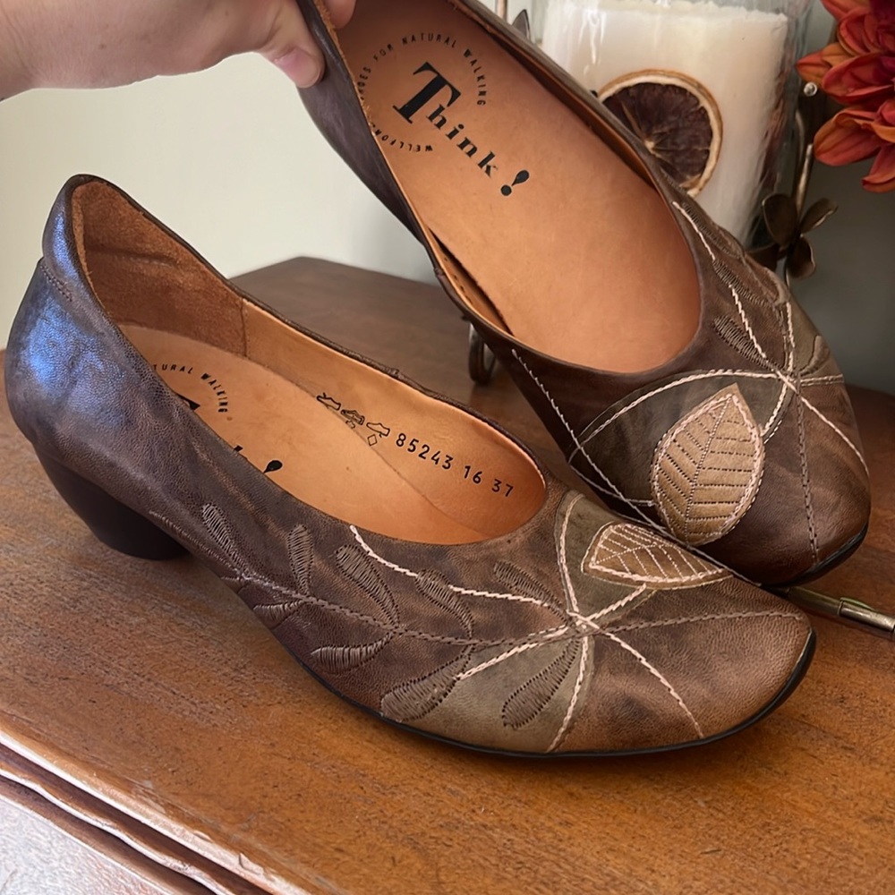 NWOT Think! Leather Shoes